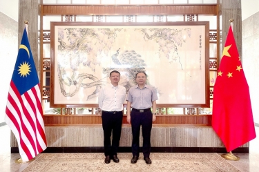 开元体育-（中国）开元体育总经理王志明拜访中国驻马来西亚大使欧阳玉靖